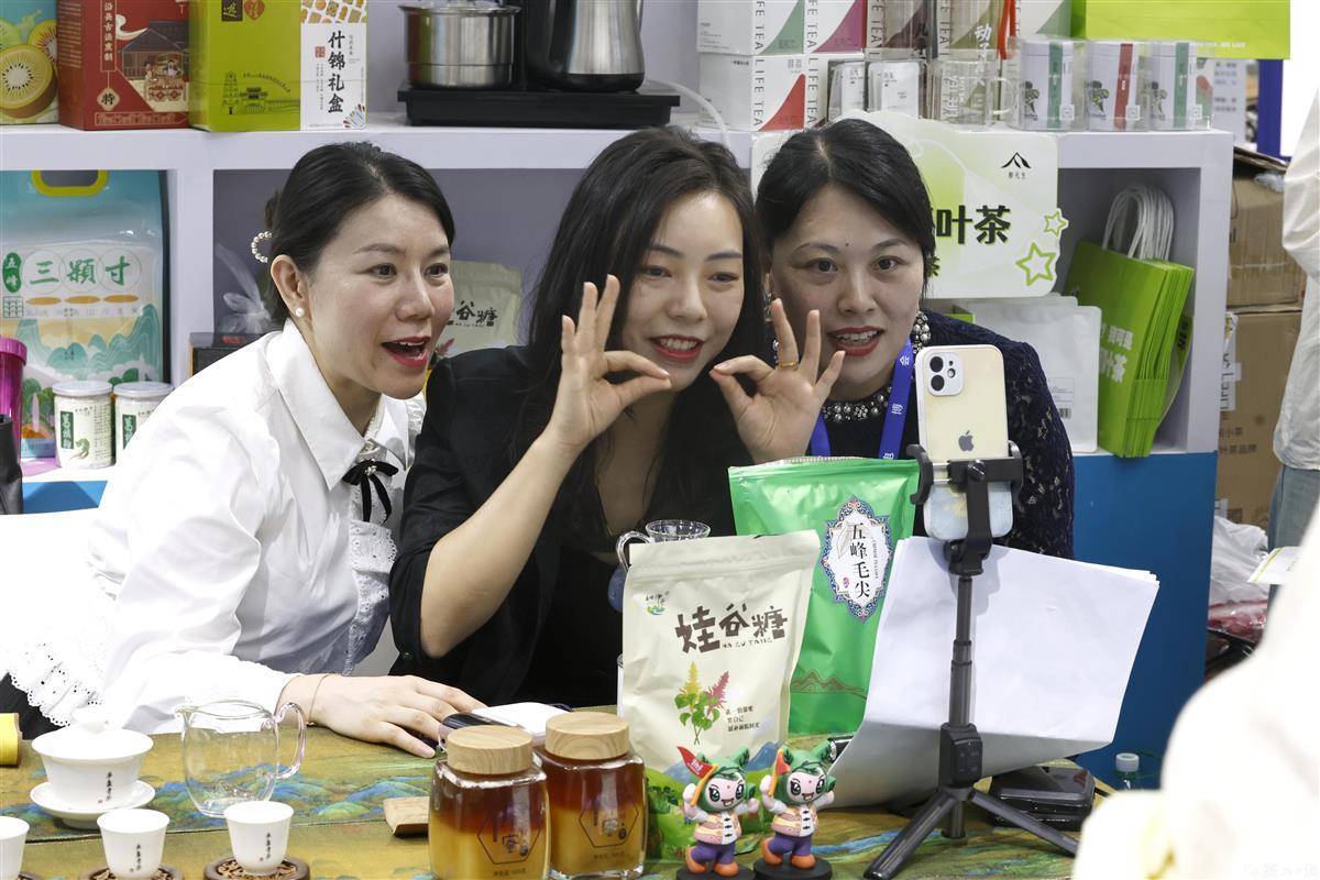 小美斗地主官网